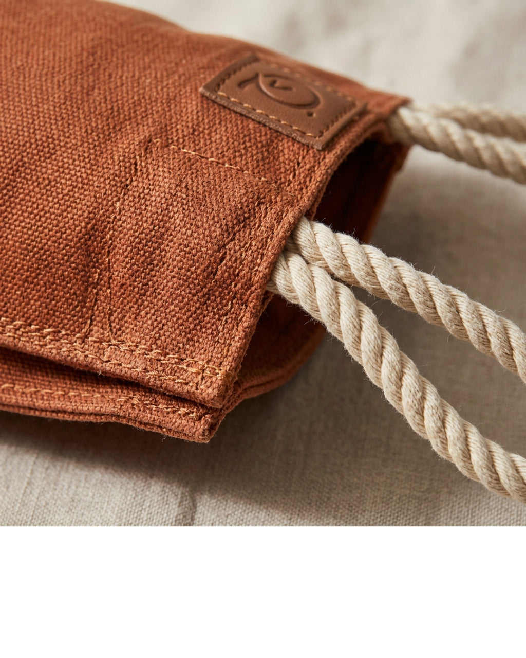 Qurba Layered Canvas Duck Squeaker Toy with Rope Handles Rust Natural 42 cm - Detail view