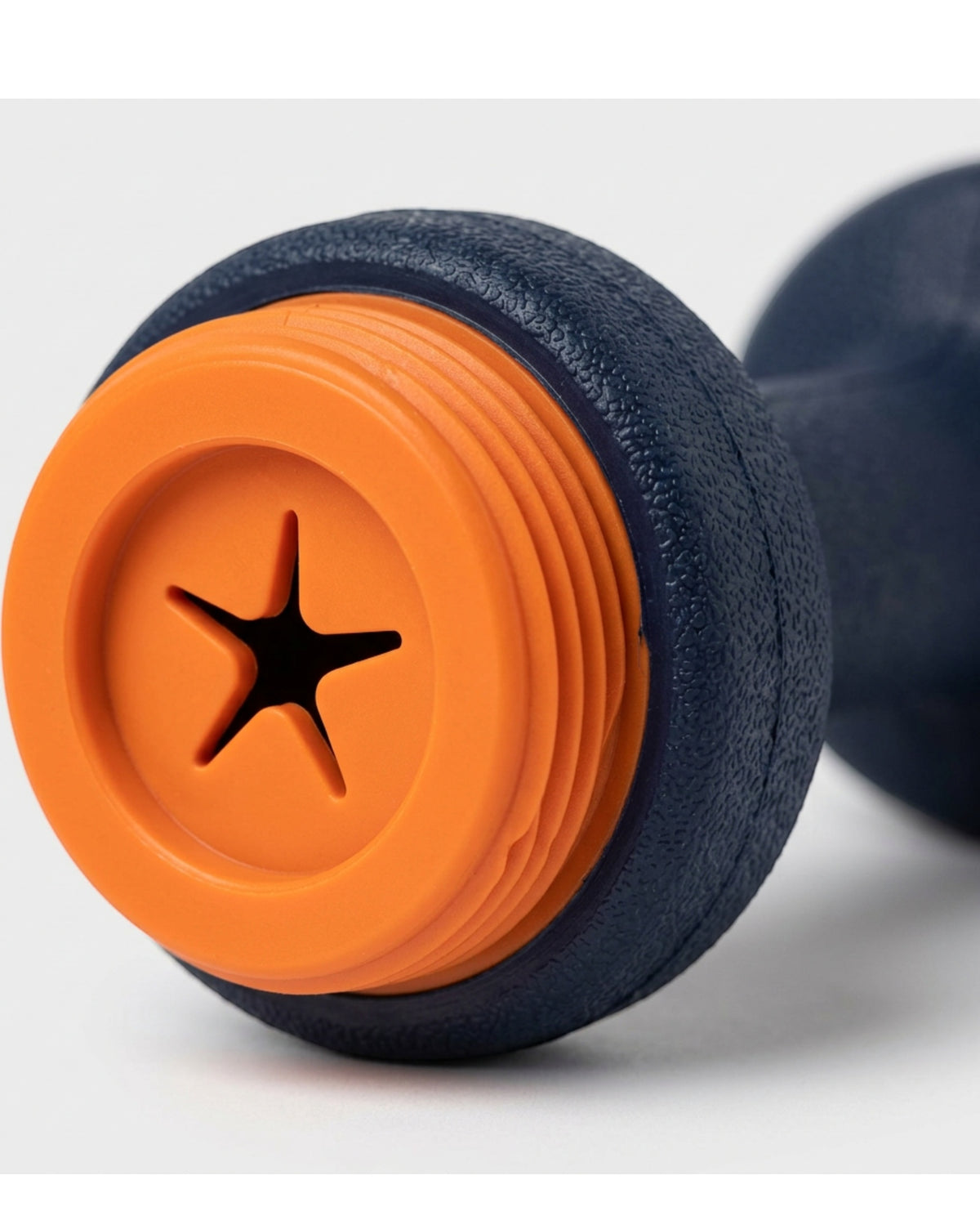 Qurba TPR Treat-Dispensing Dumbbell Navy Orange 18 cm - Detail view
